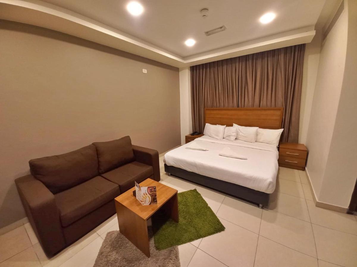 Lujain Hotel فندق النور واللجين Amman Exterior photo
