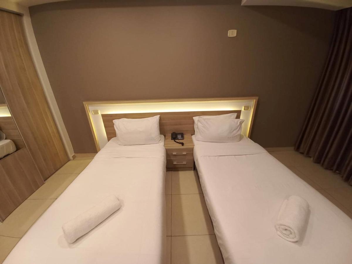 Lujain Hotel فندق النور واللجين Amman Exterior photo