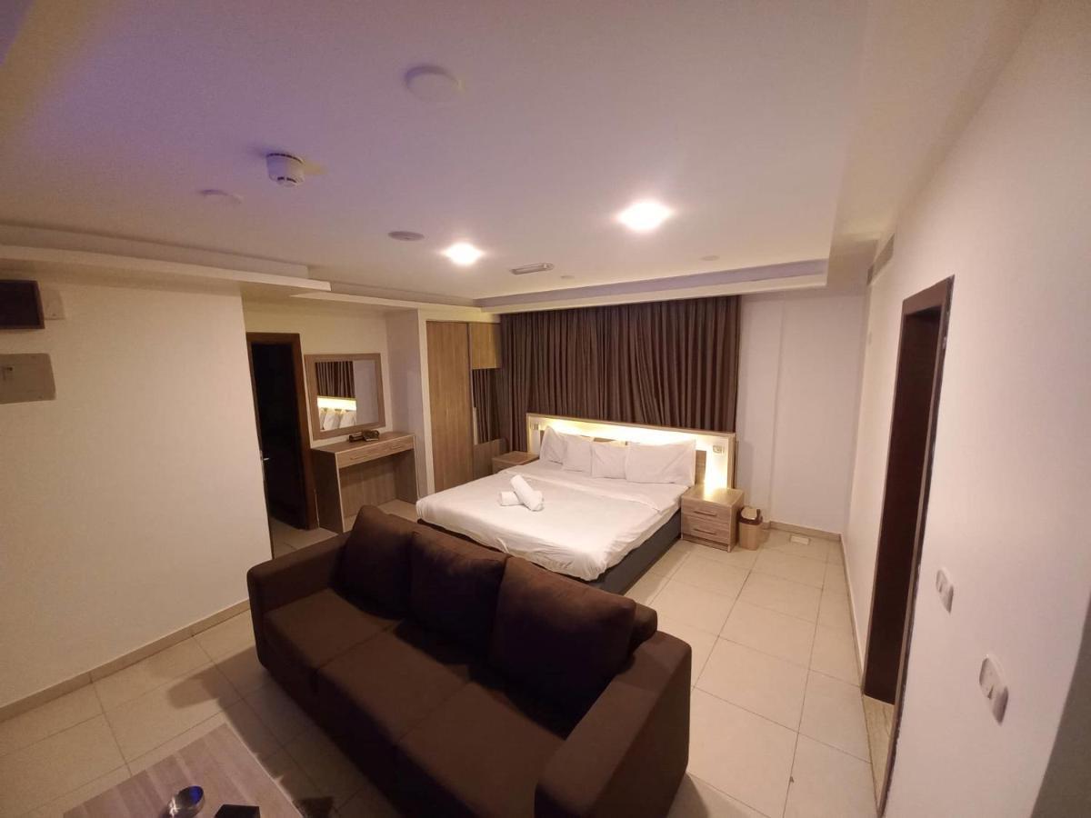 Lujain Hotel فندق النور واللجين Amman Exterior photo