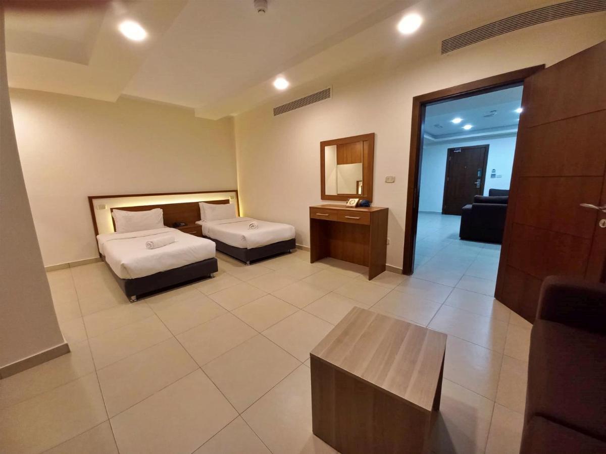 Lujain Hotel فندق النور واللجين Amman Exterior photo