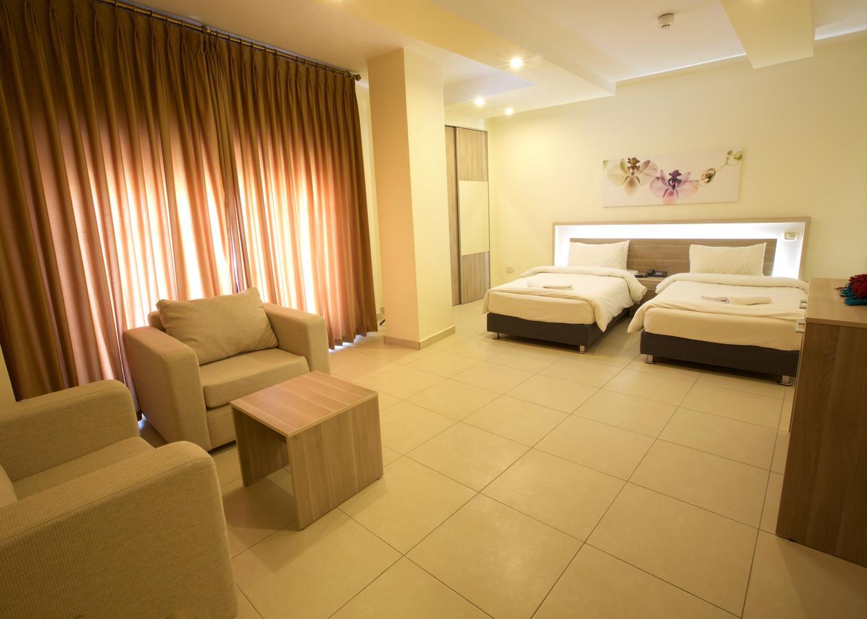 Lujain Hotel فندق النور واللجين Amman Room photo