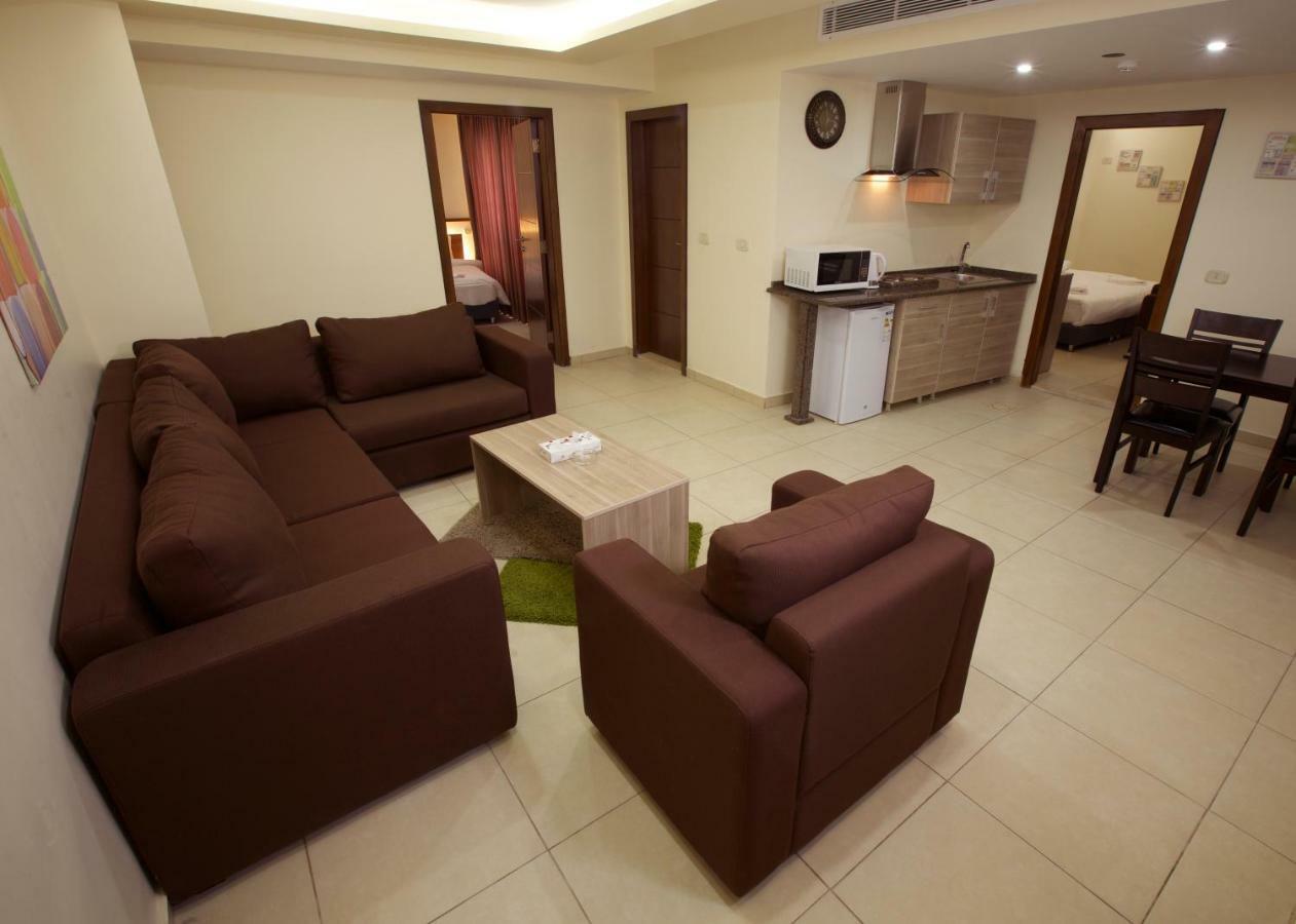Lujain Hotel فندق النور واللجين Amman Exterior photo